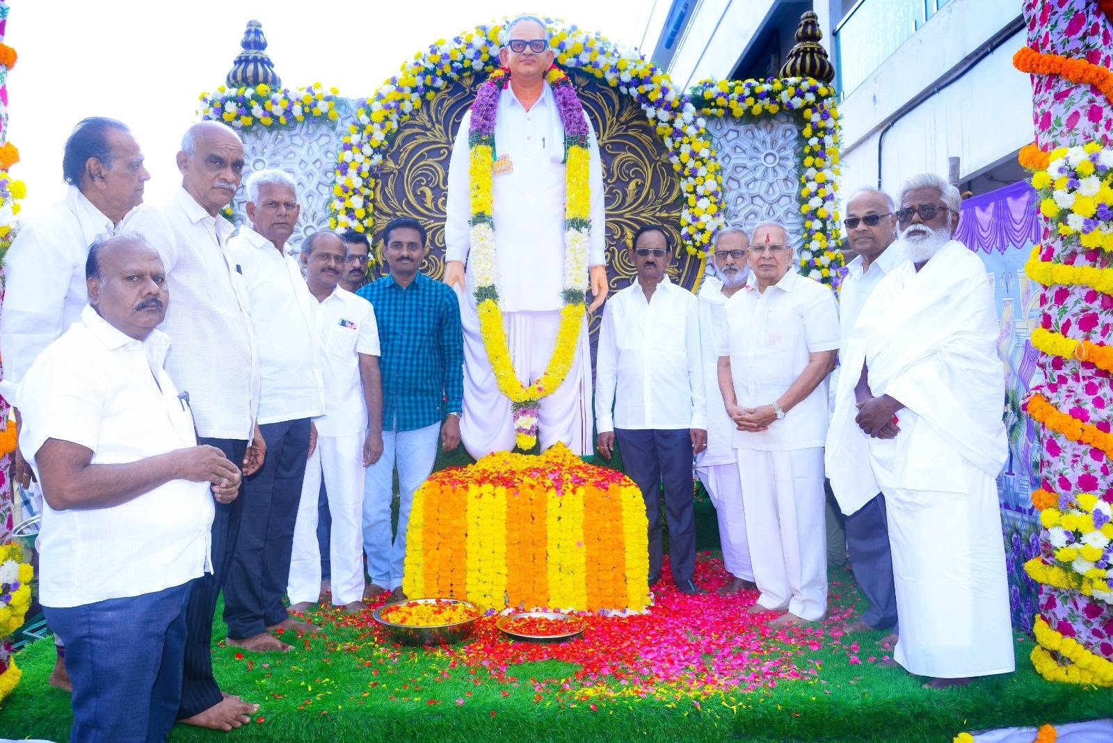 Teacher Felicitation and Record-Breaking Award Presentation